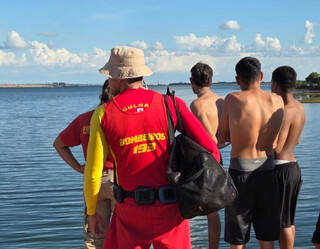Corpo de jovem que se afogou enquanto nadava com amigos &eacute; encontrado