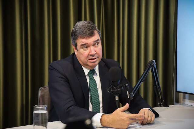 Riedel nacionaliza disputa e antecipa duelo ideol&oacute;gico com o PT