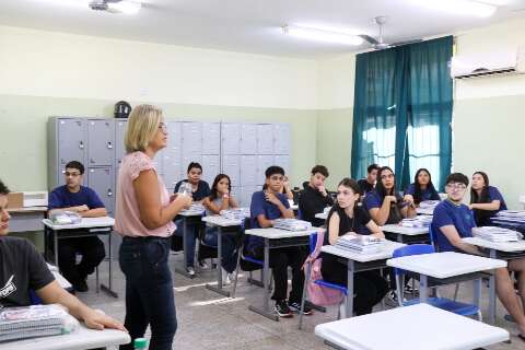 Come&ccedil;a pagamento do P&eacute;-de-Meia para concluintes do Ensino M&eacute;dio e quem fez Enem