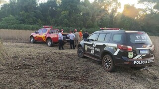 Moradores encontram cadáver de homem no Rio São João Moradores encontram cadáver de homem no Rio São João