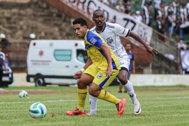 Na &uacute;ltima rodada da fase de grupos, Dourados anuncia sa&iacute;da de t&eacute;cnico