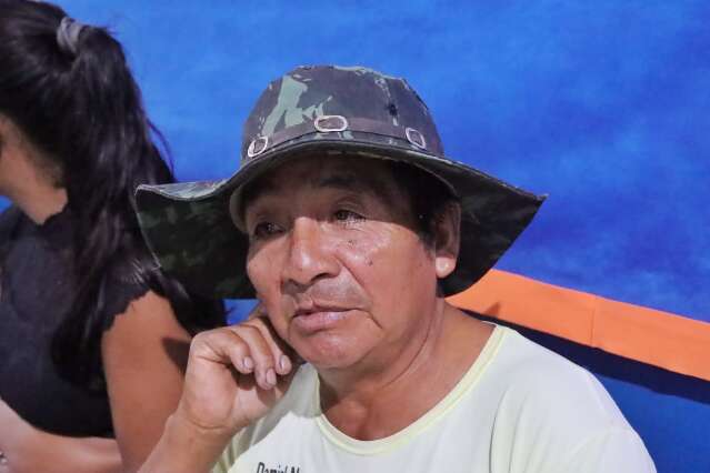 Aos 55 anos, Jairson aproveita plant&atilde;o eleitoral para garantir 1&ordm; voto da vida