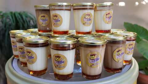 Pudim cremoso &eacute; vendido no copo americano que vira brinde para casa