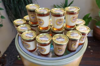 Pudim cremoso &eacute; vendido no copo americano que vira brinde para casa