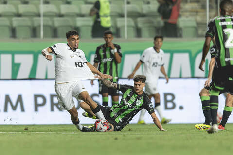 Everson decide nos p&ecirc;naltis e leva Atl&eacute;tico &agrave; final mineira