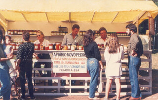 Fugindo da 2ª Guerra, polonês deixou legado à família pioneira no mel em MS Fugindo da 2ª Guerra, polonês deixou legado à família pioneira no mel em MS