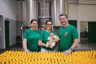 Fugindo da 2ª Guerra, polonês deixou legado à família pioneira no mel em MS Fugindo da 2ª Guerra, polonês deixou legado à família pioneira no mel em MS