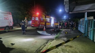 Motociclista é encontrado morto e polícia investiga acidente Motociclista é encontrado morto e polícia investiga acidente