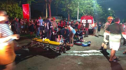 Motociclista de 21 anos morre ap&oacute;s bater em lateral de carro 