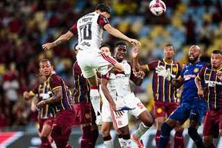 Flamengo marca 8 gols diante do Madureira e vai à final do Carioca Flamengo marca 8 gols diante do Madureira e vai à final do Carioca