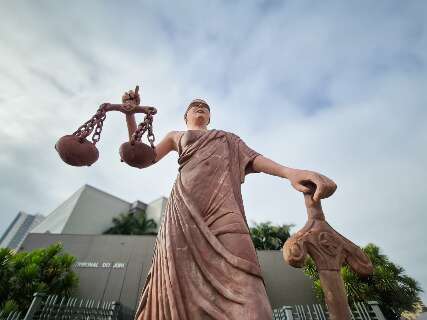 Federa&ccedil;&atilde;o vai &agrave; justi&ccedil;a para suspender consignados de servidores no Master