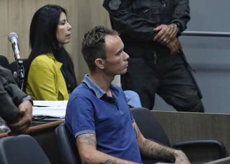 Homem que esfaqueou padrasto para defender m&atilde;e &eacute; condenado a 5 anos