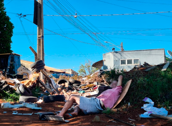 &Aacute;rea cr&iacute;tica do Aero Rancho &eacute; limpa e recebe c&acirc;meras para flagrar descarte 