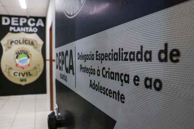 Meninas faltam &agrave; escola e s&atilde;o abusadas por rapaz que conheceram no Instagram