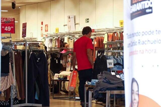 Com&eacute;rcio e servi&ccedil;os impulsionam abertura de 546 empresas em Campo Grande