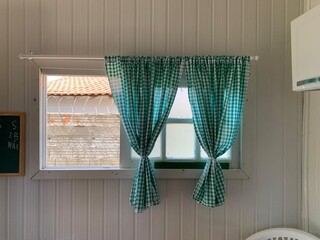 Orlando protege chamam&eacute; em casa de madeira escondida no Tiradentes