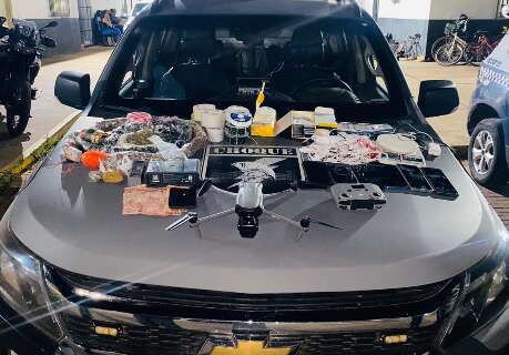 Drone, drogas e celulares: opera&ccedil;&atilde;o desmonta esquema que abasteceria pres&iacute;dio