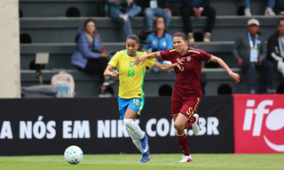Sele&ccedil;&atilde;o brasileira feminina sofre rev&eacute;s contra Venezuela ap&oacute;s expuls&atilde;o