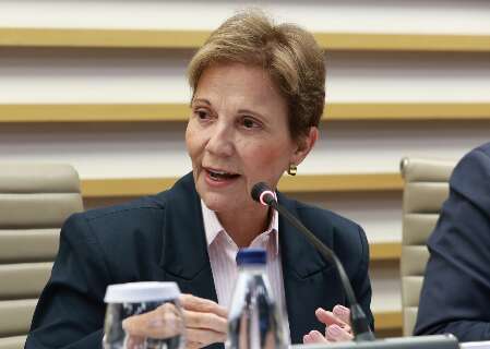 Tereza Cristina articulou reuni&atilde;o para adiar debate do fim da escala 6x1