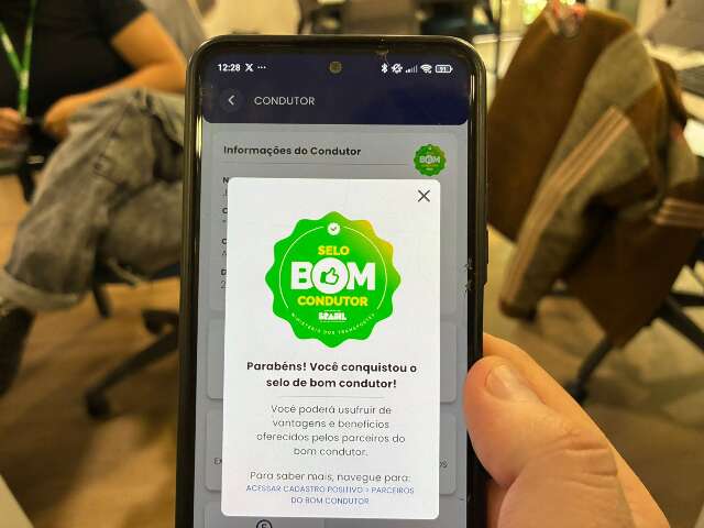 Sem infra&ccedil;&otilde;es, 13,9 mil motoristas do Estado renovaram CNH automaticamente