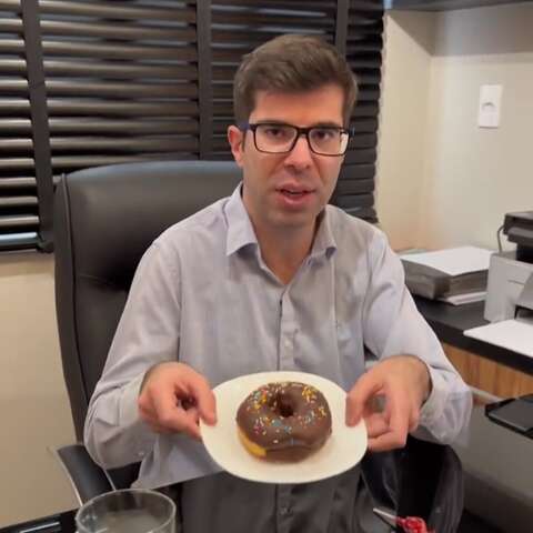 Famoso por analogias com &ldquo;rosquinha e pirulito&rdquo;, m&eacute;dico palestra na Capital