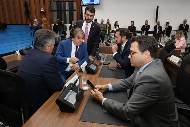 PL deve assumir protagonismo e tr&ecirc;s partidos podem desaparecer na Assembleia