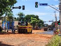 Com asfalto, trecho da Avenida Tr&ecirc;s Barras deve ser liberado at&eacute; amanh&atilde;