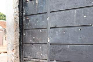 No 3&ordm; atentado da semana, casa vizinha &agrave; execu&ccedil;&atilde;o &eacute; alvo de 35 tiros