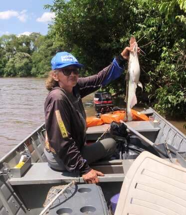 Pescadora fez do rio sua sobreviv&ecirc;ncia e se tornou refer&ecirc;ncia no setor
