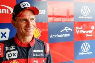 Totti e Nic Giaffone superam calor e pista antiga e garantem poles da Copa Truck