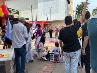Manifesta&ccedil;&atilde;o pede prote&ccedil;&atilde;o e fim do feminic&iacute;dio na v&eacute;spera do Dia da Mulher