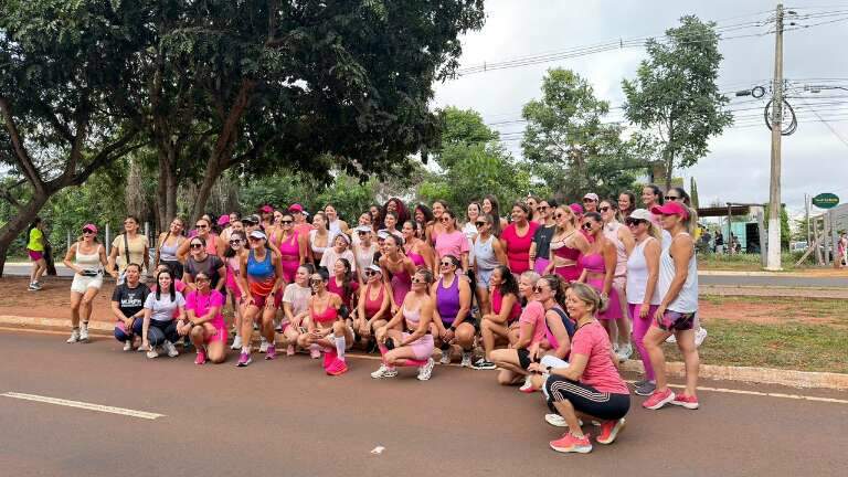 No dia delas, mulherada trocou descanso por corrida no parque