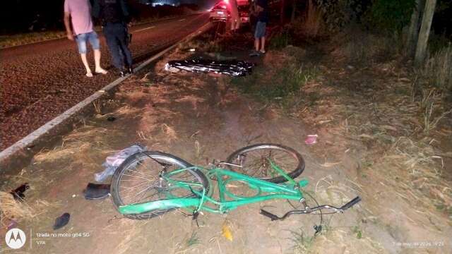 Ciclista morre ap&oacute;s ser atropelado por Mercedes em rodovia 