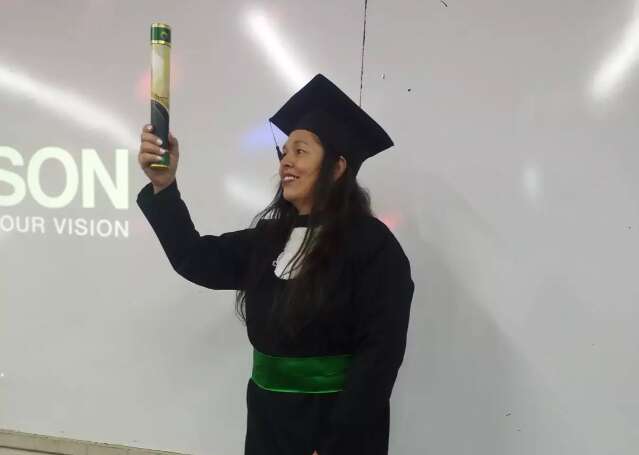 Empregada desde a adolesc&ecirc;ncia, Sandra se formou aos 54 anos