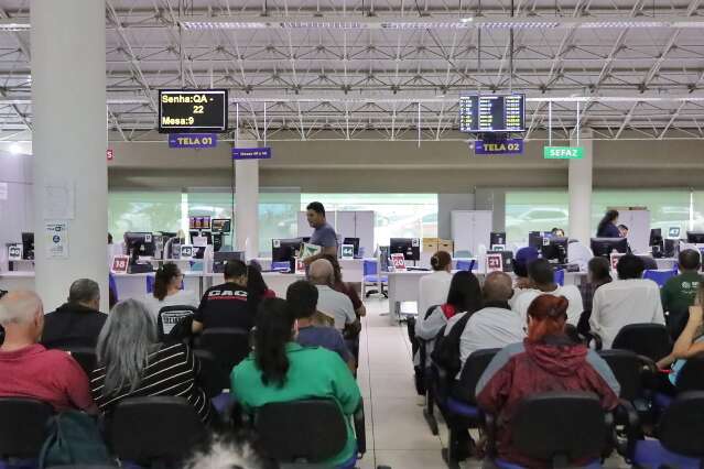 Central do Cidad&atilde;o volta a lotar ap&oacute;s libera&ccedil;&atilde;o de boletos do IPTU corrigidos