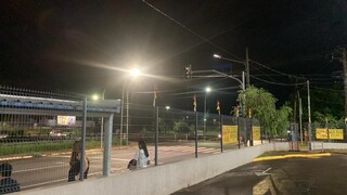 Chuva deixa sem&aacute;foro fora de funcionamento em cruzamento 