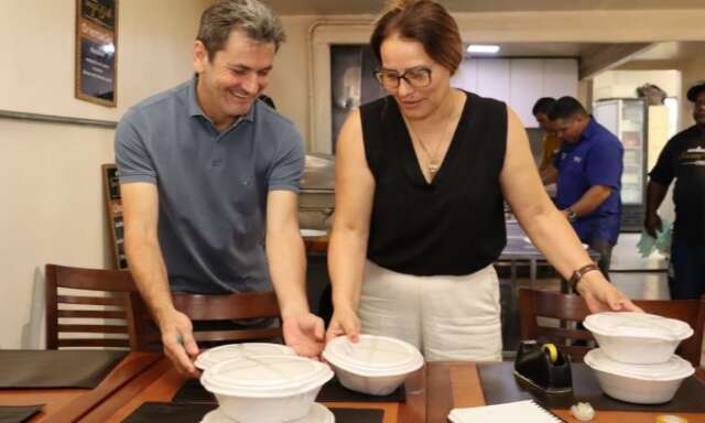 Aberto por nordestinos nos anos 90, restaurante resiste &agrave; crise do Centro 