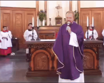 Bomba de fuma&ccedil;a usada em casamento gera alarme falso e esvazia missa na Perp&eacute;tuo