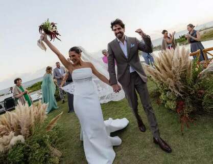 Empres&aacute;rio Rodolfo Holsback se casa &agrave; beira-mar em Punta del Este 