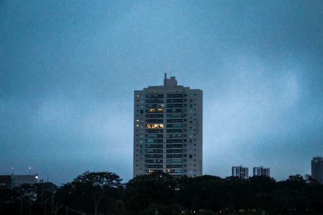 Dia deve ser com risco de tempestades e temperaturas abaixo de 30&deg;C