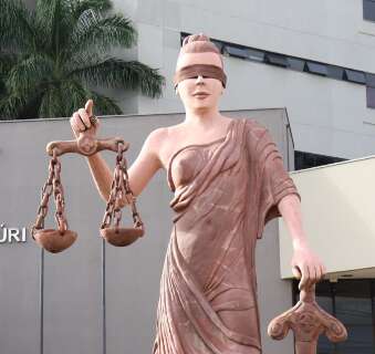 Mulher que levou golpe de namorado deve ser indenizada pelo ex