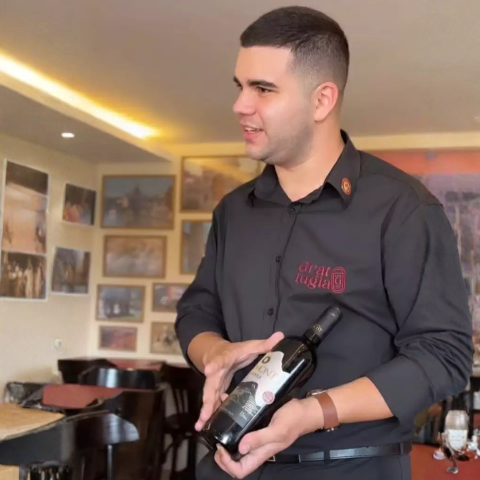 Curso de sommelier abre portas no mercado da gastronomia