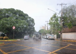 MS entra em alerta vermelho para grande volume de chuva 