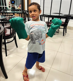  Campanha pede libera&ccedil;&atilde;o de terapia de R$ 17 milh&otilde;es para crian&ccedil;as com Duchenne