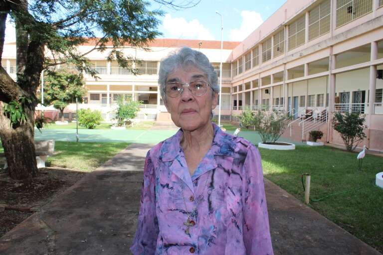 Terezinha ensinou por 60 anos e era professora que alunos amavam ouvir