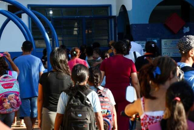 Prefeitura convoca monitores, assistentes de educa&ccedil;&atilde;o infantil e merendeiras