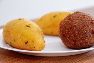 Lucas apostou na coxinha turbinada de costela para bombar no Pioneiros