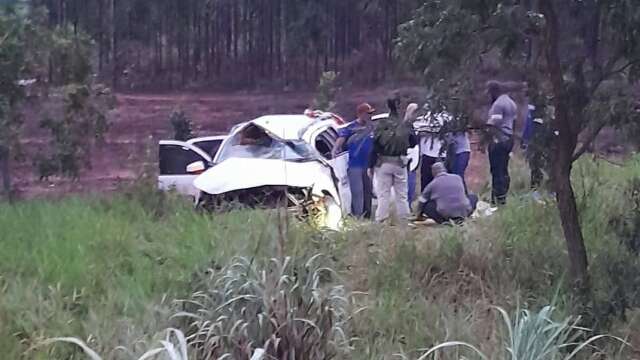 Mulher morre e 2 ficam feridas em acidente com ve&iacute;culo de Secretaria de Sa&uacute;de