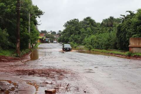 Prefeita diz que drenagem j&aacute; consumiu R$ 250 mi e cidade tem 16 pontos cr&iacute;ticos