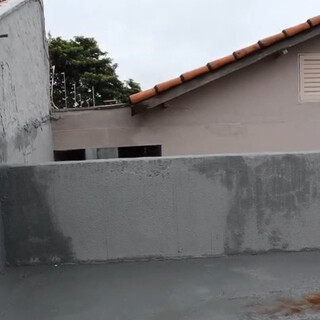 Casas &agrave; venda e m&oacute;veis na rua mostram drama de alagamentos no Ot&aacute;vio P&eacute;cora